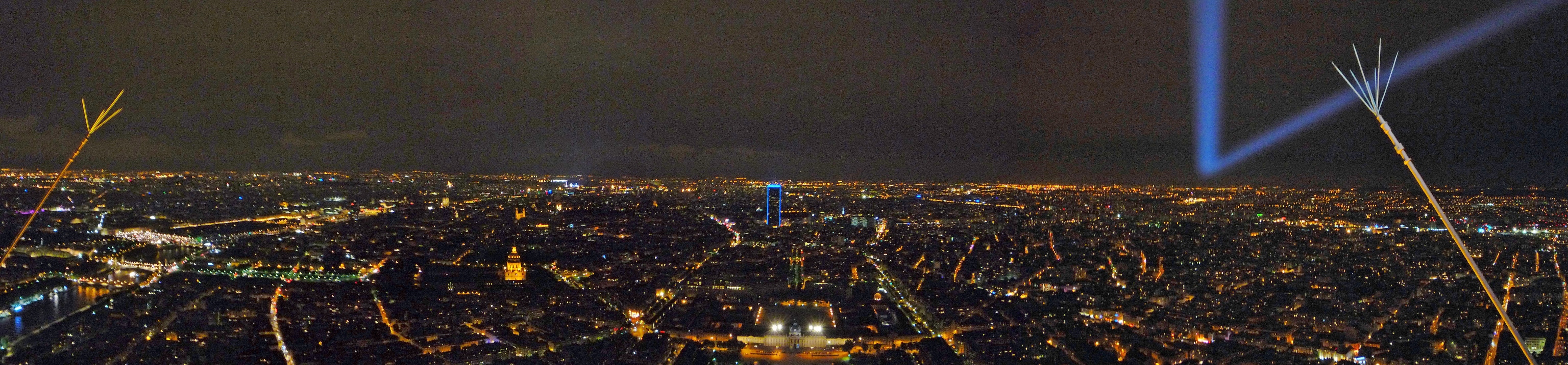  Ночная панорама Парижа